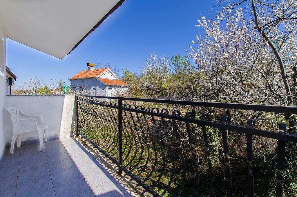 Rooms Marijana Caporice Екстер'єр фото