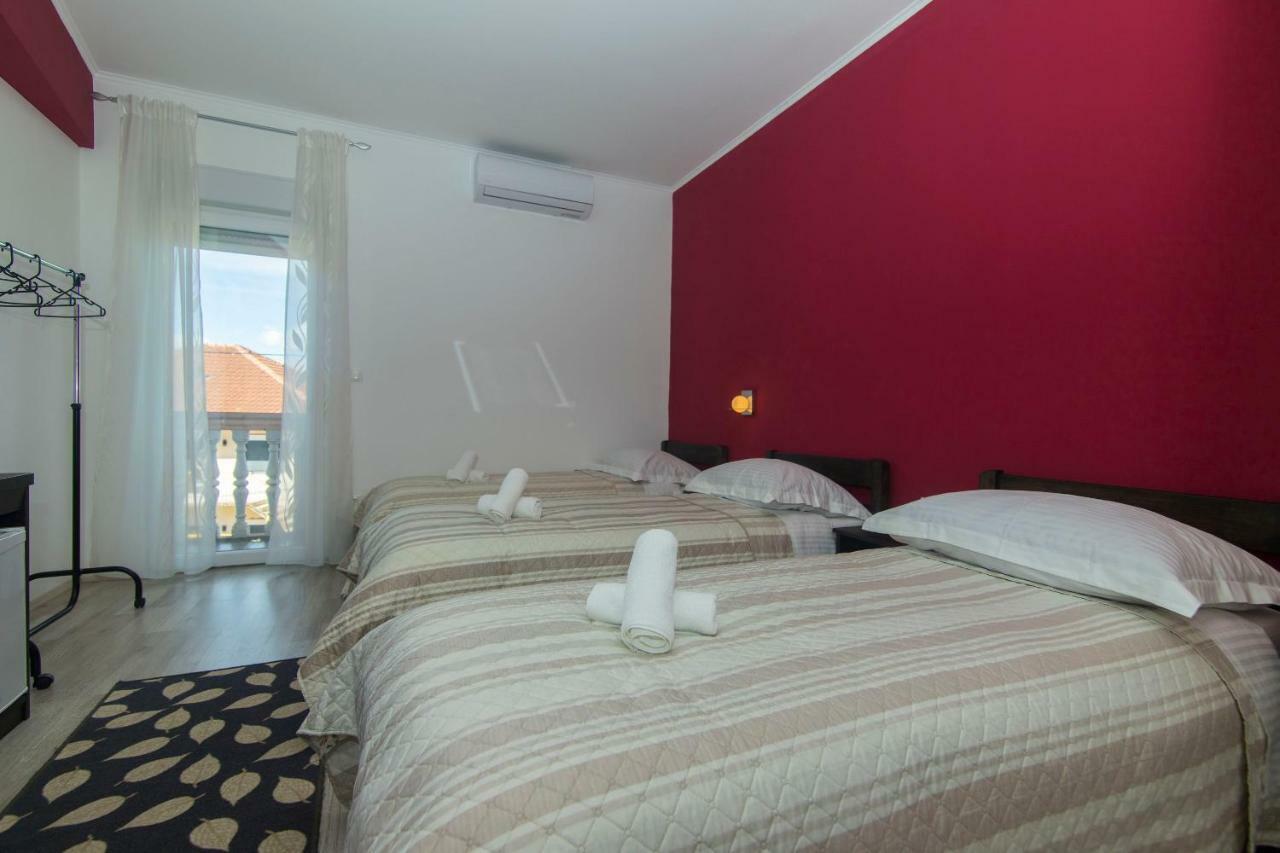 Rooms Marijana Caporice Екстер'єр фото